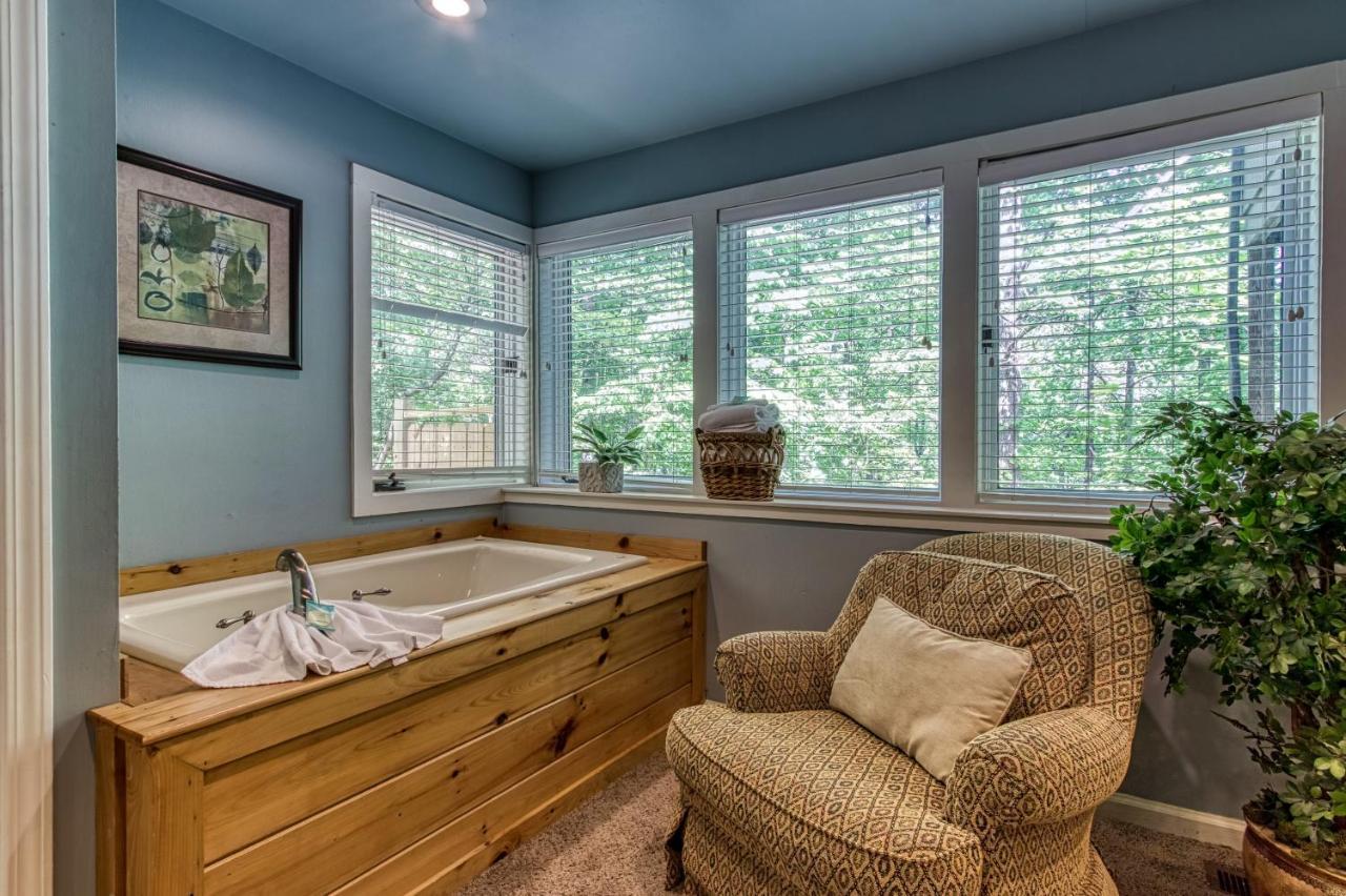 Mountain Lake Lodge, Hot Tub, Theater Room, 1089 Free Tickets Each Paid Day, Dollywood And More Sevierville Buitenkant foto