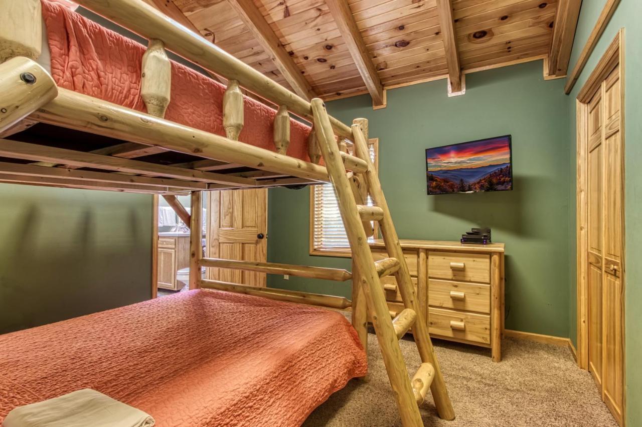 Mountain Lake Lodge, Hot Tub, Theater Room, 1089 Free Tickets Each Paid Day, Dollywood And More Sevierville Buitenkant foto