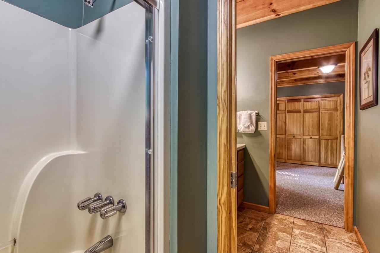 Mountain Lake Lodge, Hot Tub, Theater Room, 1089 Free Tickets Each Paid Day, Dollywood And More Sevierville Buitenkant foto