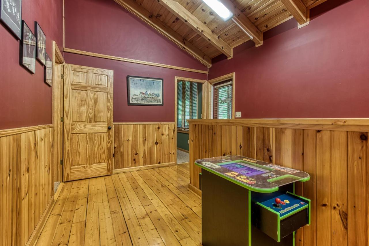 Mountain Lake Lodge, Hot Tub, Theater Room, 1089 Free Tickets Each Paid Day, Dollywood And More Sevierville Buitenkant foto