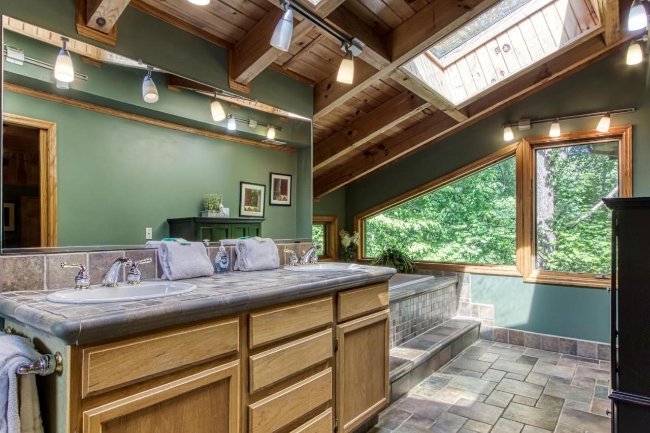 Mountain Lake Lodge, Hot Tub, Theater Room, 1089 Free Tickets Each Paid Day, Dollywood And More Sevierville Buitenkant foto