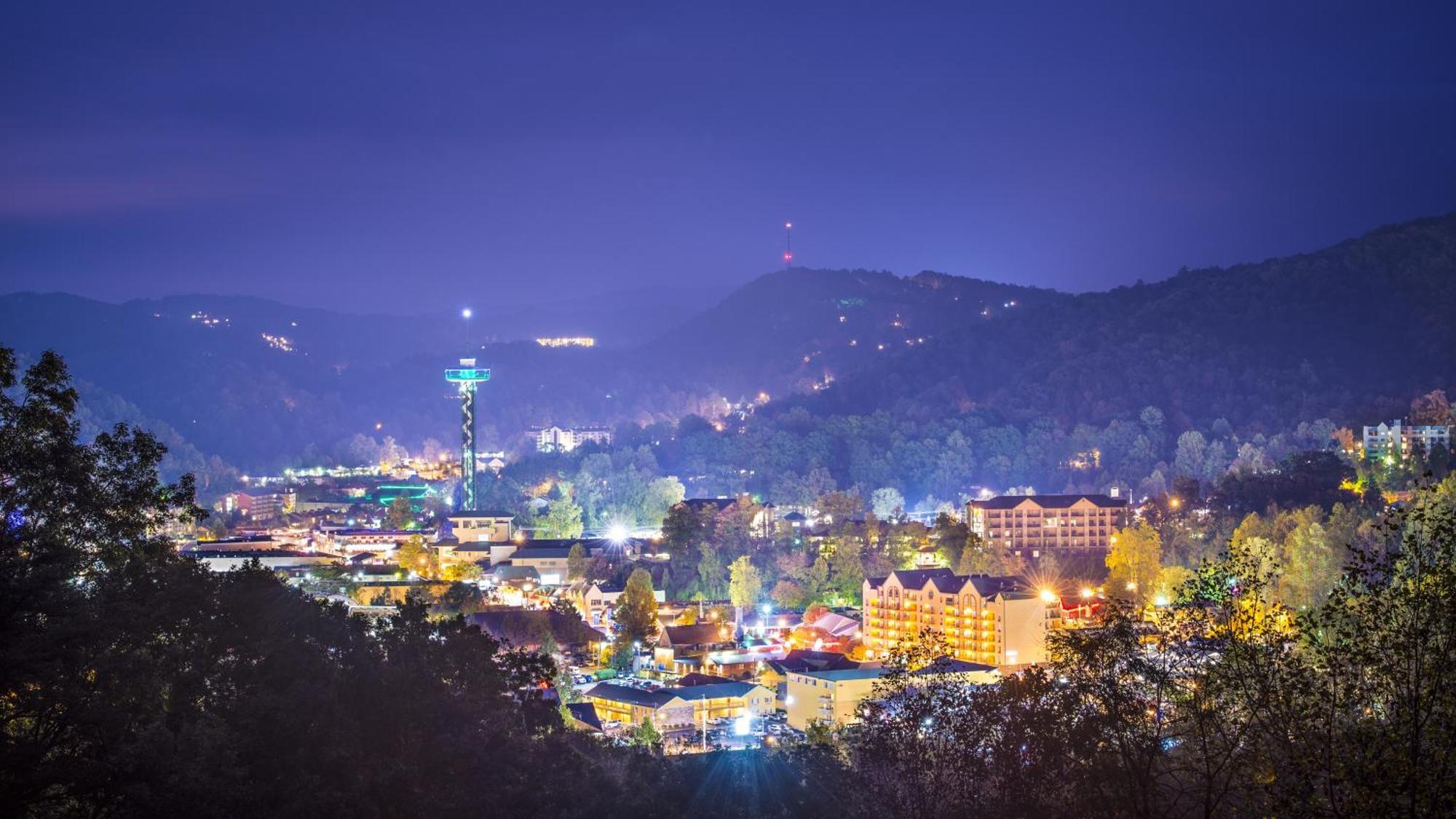 Mountain Lake Lodge, Hot Tub, Theater Room, 1089 Free Tickets Each Paid Day, Dollywood And More Sevierville Buitenkant foto